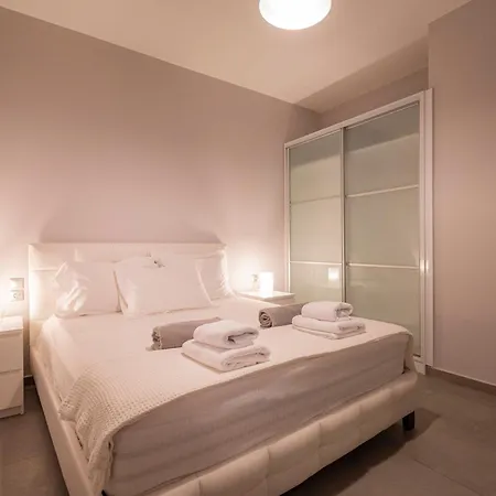 Βίλα Bellevue With Private Pool *