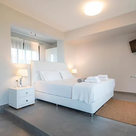 Bellevue With Private Pool Χανιώτη