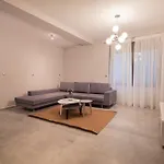Bellevue With Private Pool 빌라 하니오티