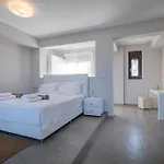 Bellevue With Private Pool *