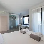 빌라 Bellevue With Private Pool 하니오티