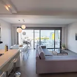 Bellevue With Private Pool