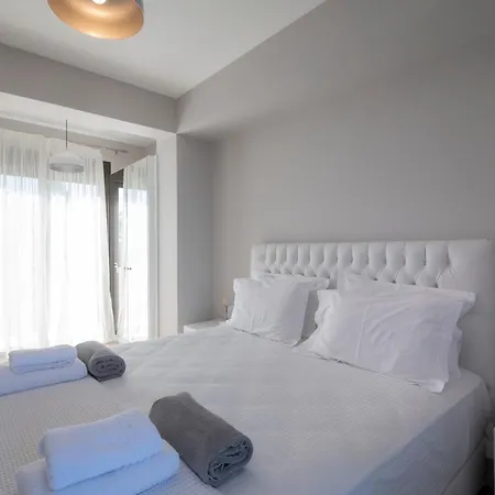 Bellevue With Private Pool 别墅 *
