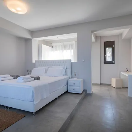 Bellevue With Private Pool *