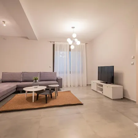 Bellevue With Private Pool Villa Hanioti