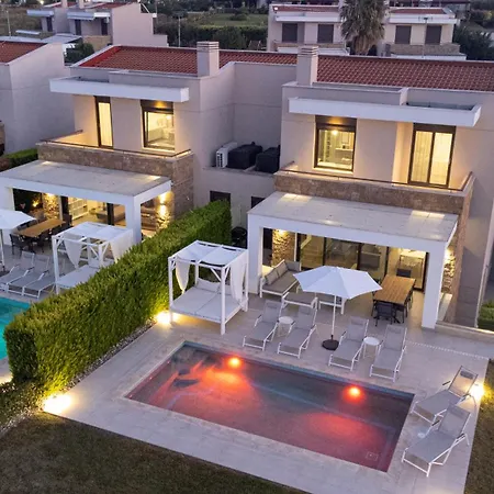 Bellevue With Private Pool 하니오티