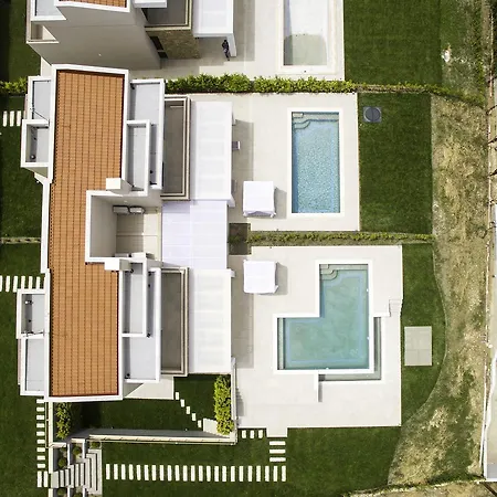 Bellevue With Private Pool Villa *