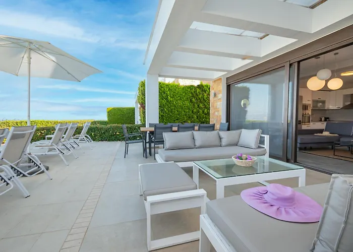 Bellevue With Private Pool * Hanioti