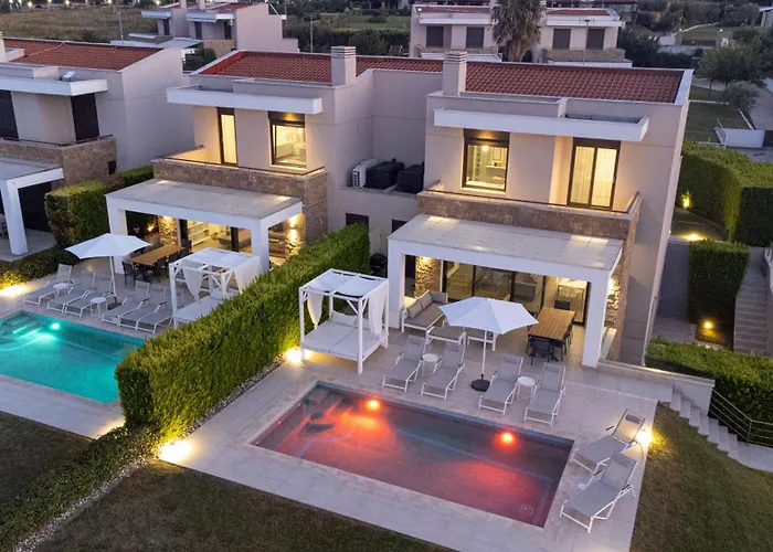 Bellevue With Private Pool Hanioti