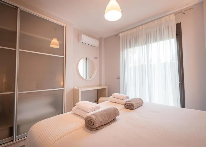 Bellevue With Private Pool Vilă