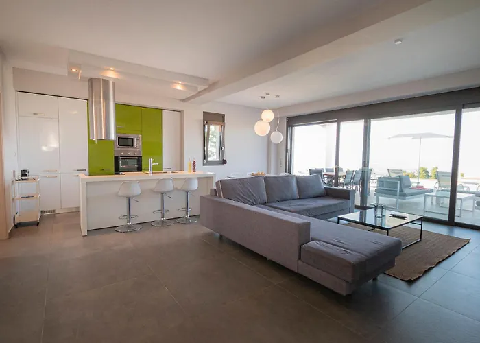 Vilă Bellevue With Private Pool