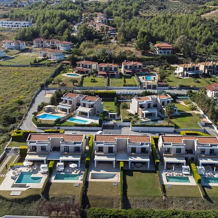 Bellevue With Private Pool Villa Hanioti