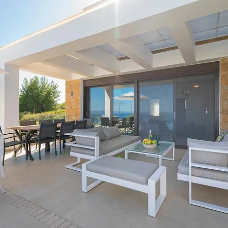 Bellevue With Private Pool Villa *