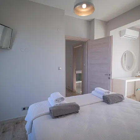 Villa Bellevue With Private Pool