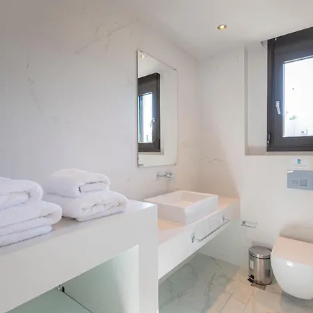 Villa Bellevue With Private Pool