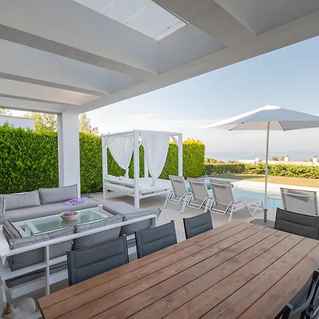 Villa Bellevue With Private Pool *