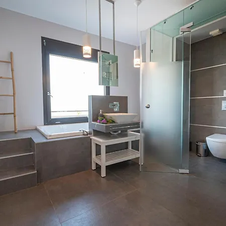 Bellevue With Private Pool * Hanioti