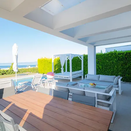 Villa Bellevue With Private Pool *