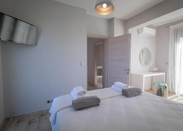 Villa Bellevue With Private Pool
