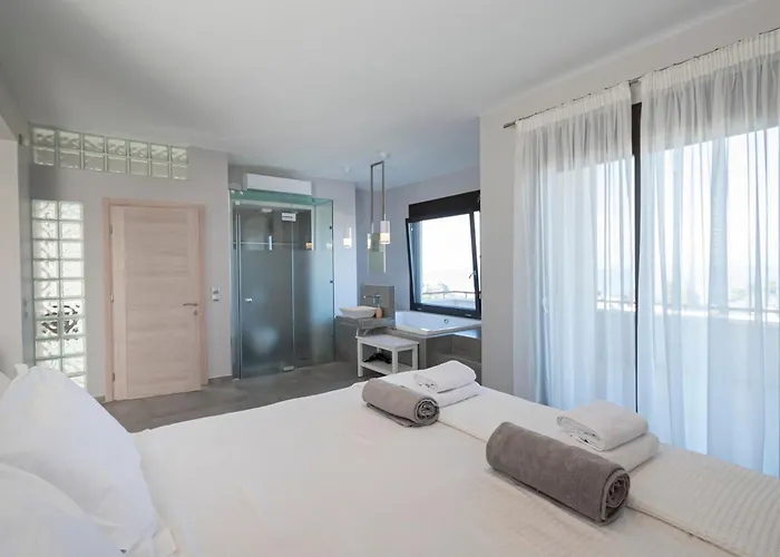 Villa Bellevue With Private Pool Chaniotis