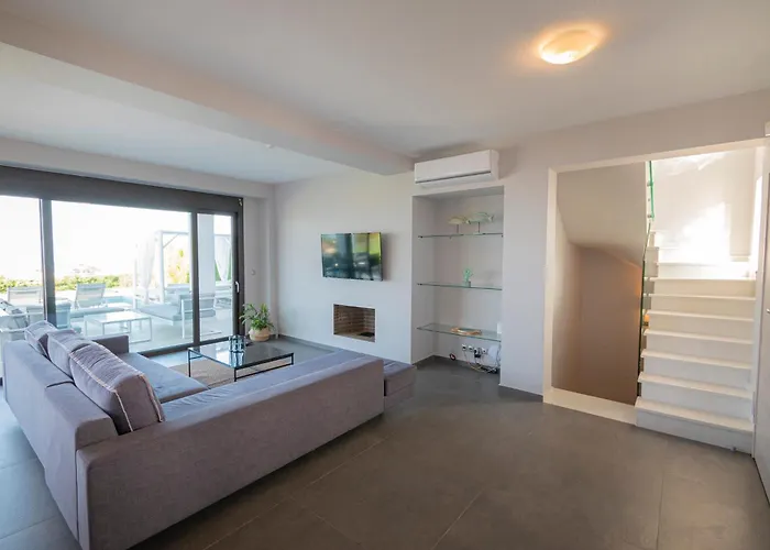 Bellevue With Private Pool Villa